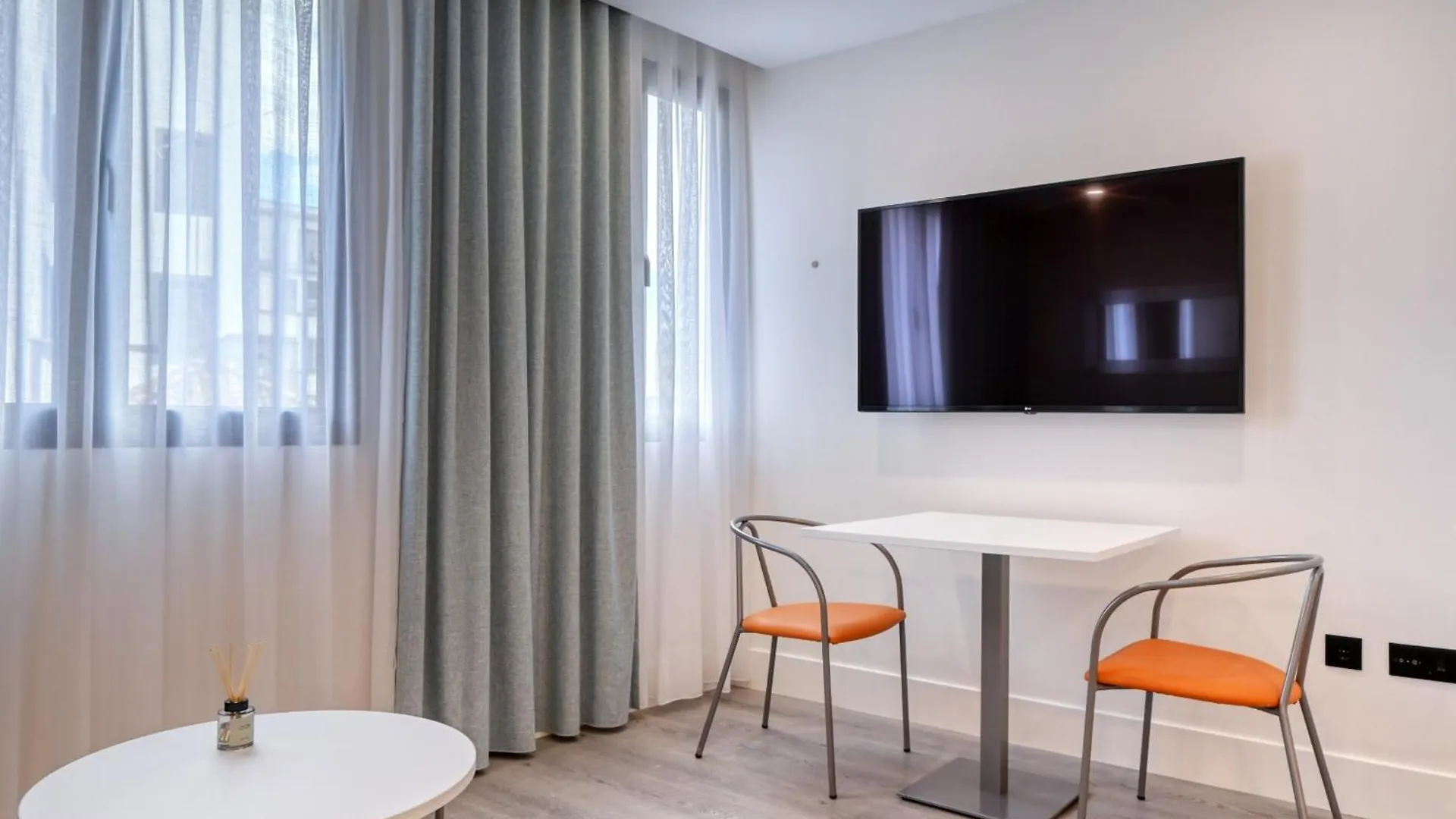 Bse15 Apartments 2E, A Home In Madeira Фуншал Португалия