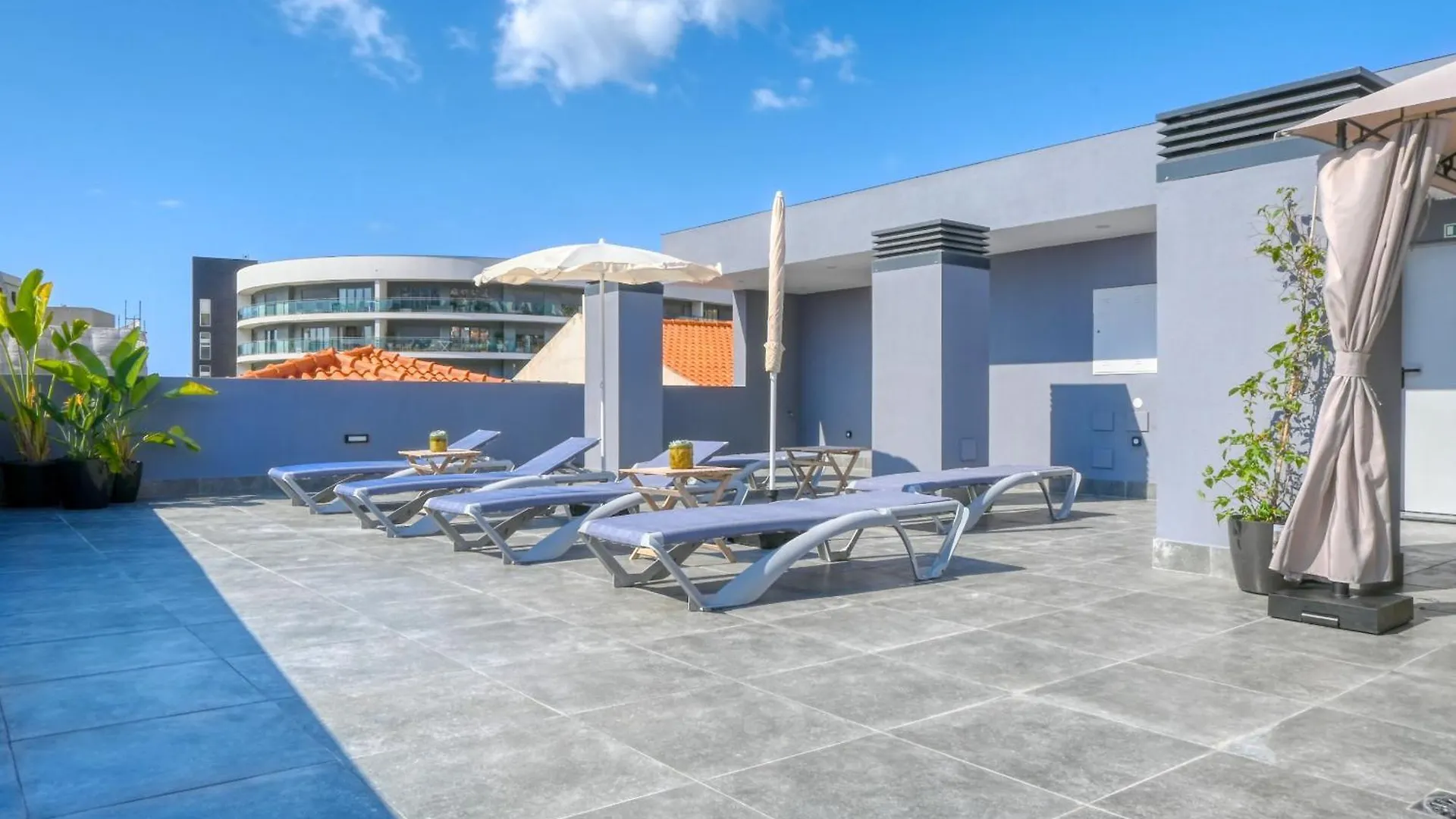 Bse15 Apartments 2E, A Home In Madeira Фуншал